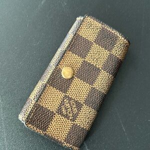 LV key holder, four key hooks